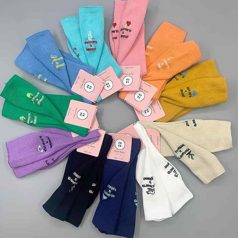 靴下 レディース ソックス 高筒 コットン 混紡 通気性 アルファベット エンボス加工 ブラック ネイビー..