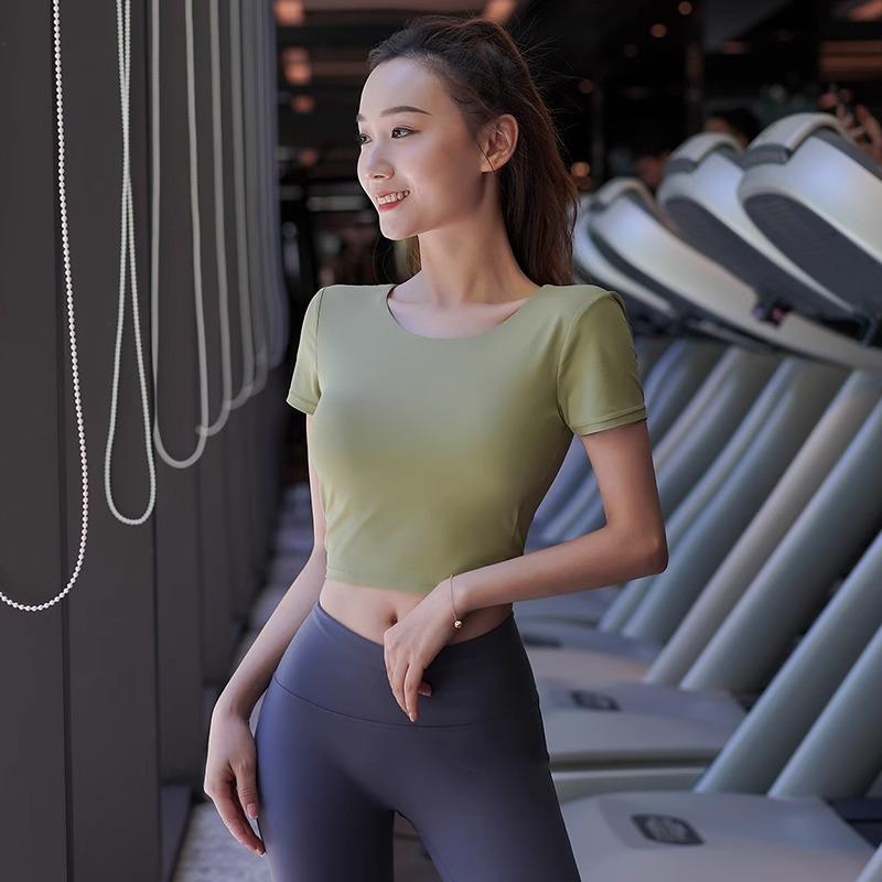 ヨガウェア レディース Tシャツ 春夏 美背パッド付き 半袖 スポーツトップス 運動着 フィットネス トレーニング ランニング 吸湿速乾 ストレッチ ピンク系 グリーン ブラック