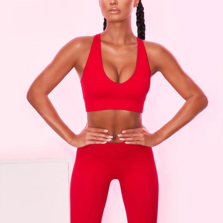 ヨガウェア レディース セットアップ 速乾 スポーツブラ レギンス 上下セット トレーニングウェア フィットネスウェア スキニーパンツ スポーツウェア 伸縮性 吸湿性 ヨガ ウェア 春夏秋冬 グレー2