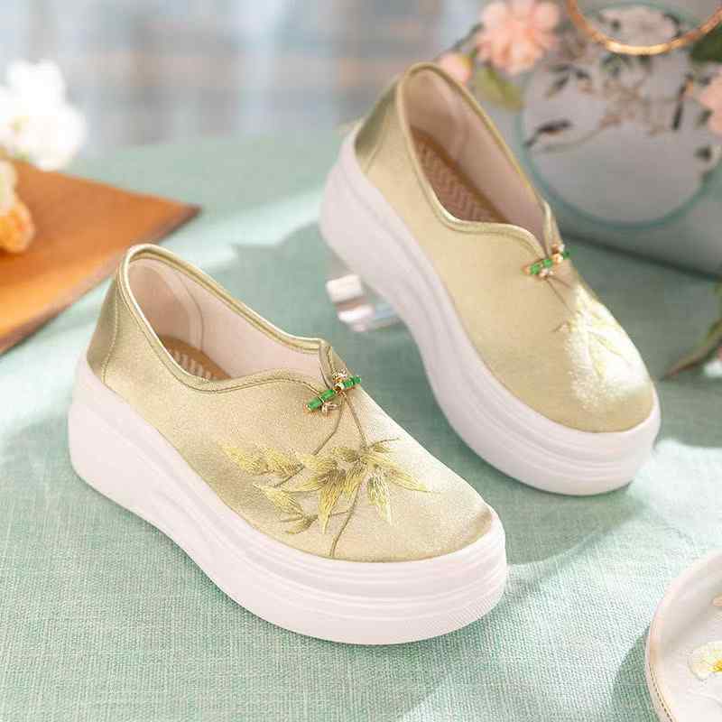 布靴 レディース 厚底 花柄刺繍 春秋 スリッポン 6cmヒール ラウンドトゥ 通気性 快適 普段使い デイリー エスニック ゴム底 婦人靴