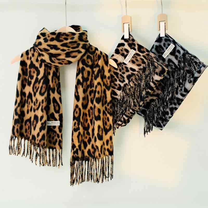 マフラー レディース 秋冬 ヒョウ柄 厚手 あったか 暖かい ストール ショール 膝掛け ひざかけ 高級感 フリンジ かわいい カワイイ おしゃれ オシャレ 灰色 グレー ベージュ系 ポリエステル