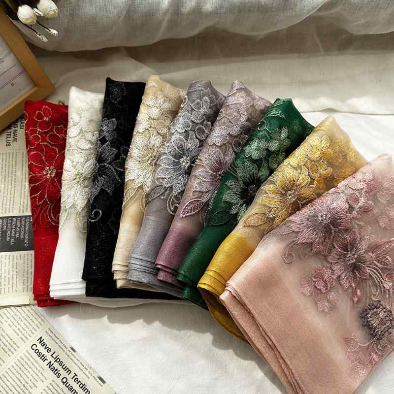 ストール レディース 花柄 刺繍 シルク ショール エレガント 高級感 シルク 絹 チャイナドレス パーティー お呼ばれ フォーマル 結婚式 贈り物 ギフト ベージュ