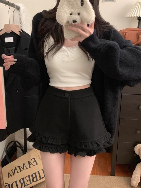 パンツ レディース 韓国 高見え カジュアルパンツ 秋冬 グレー ホットパンツ キュロット ショートパンツ ハイウエスト Aライン フレア 裾フリル 美脚 脚長効果 普段使い デート