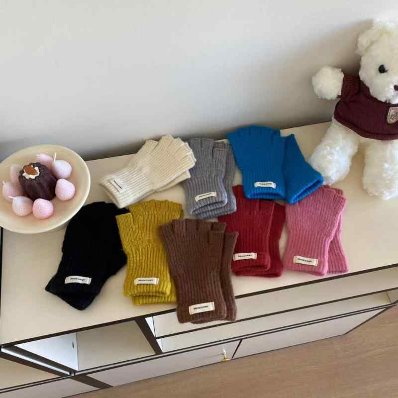 手袋 キッズ 子供用 ニット手袋 指なし 五本指 男の子 女の子 防寒 暖かい 冬 6歳 7歳 8歳 9歳 10歳 ブ..