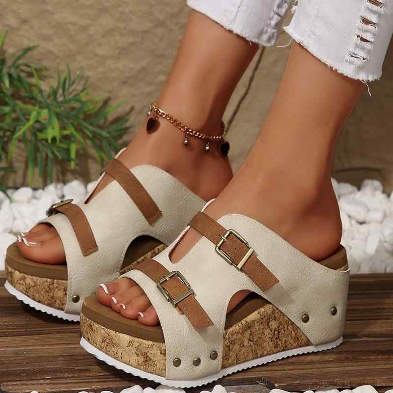 サンダル レディース 厚底 ウェッジソール 魚口 ミュール リベット 欧美風 スリッパ 春夏 PU EVA 米白..