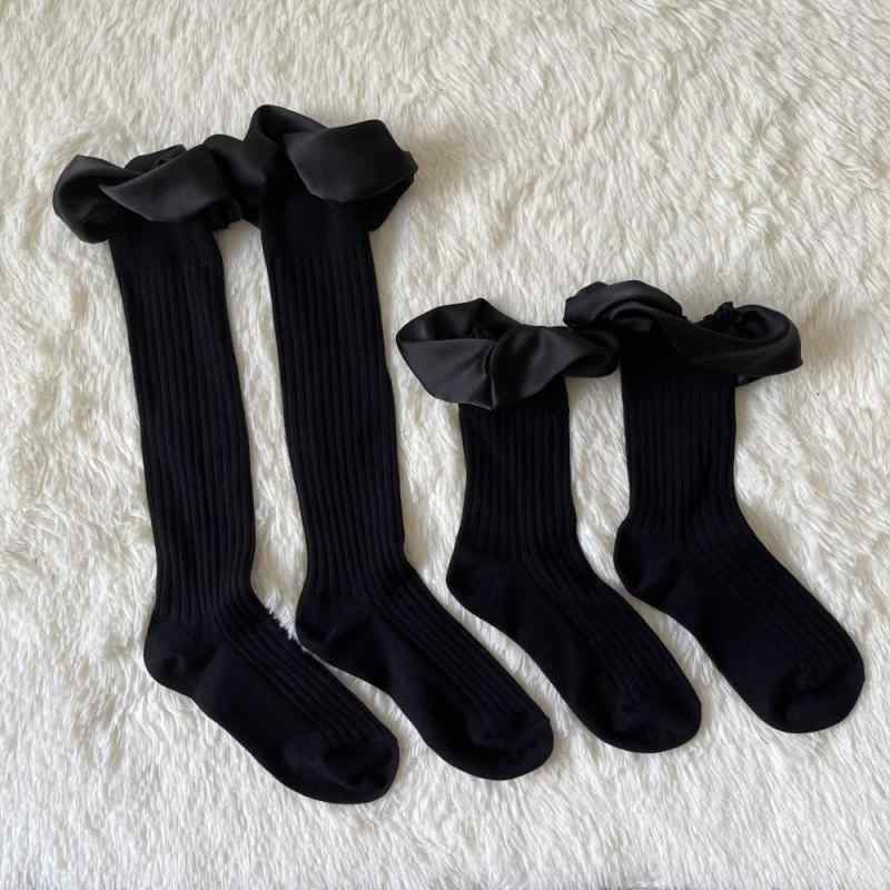 靴下 レディース 秋冬 手縫い 立体 泡 バブル 口 褶皱 ギャザー 荷花 ハス 花柄 フリル ピュア ブラック 黒色 ロング ソックス INS風 個性 派手カワ ランウェイ モデル ウォーキング 美脚 精梳綿 コットン2