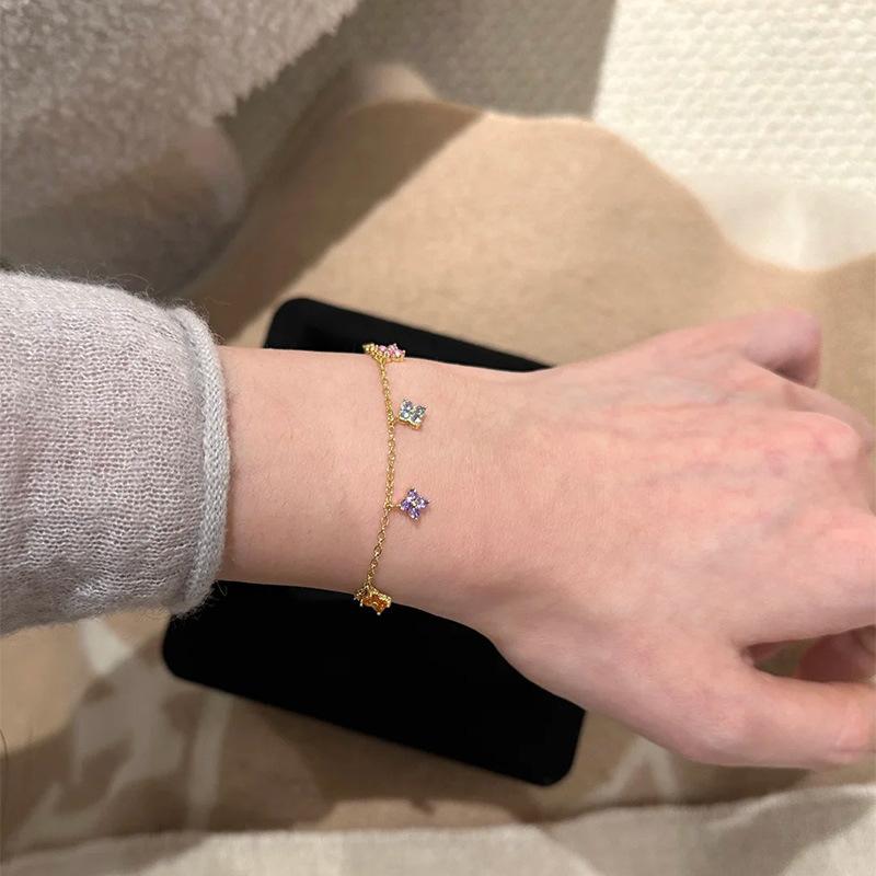 楽天ブリルビブレスレット レディース S925 シルバー 四つ葉 クローバー 花柄 カラフル ジルコニア エレガント スイート ラッキーアイテム ゴールド 電気メッキ加工 手飾り