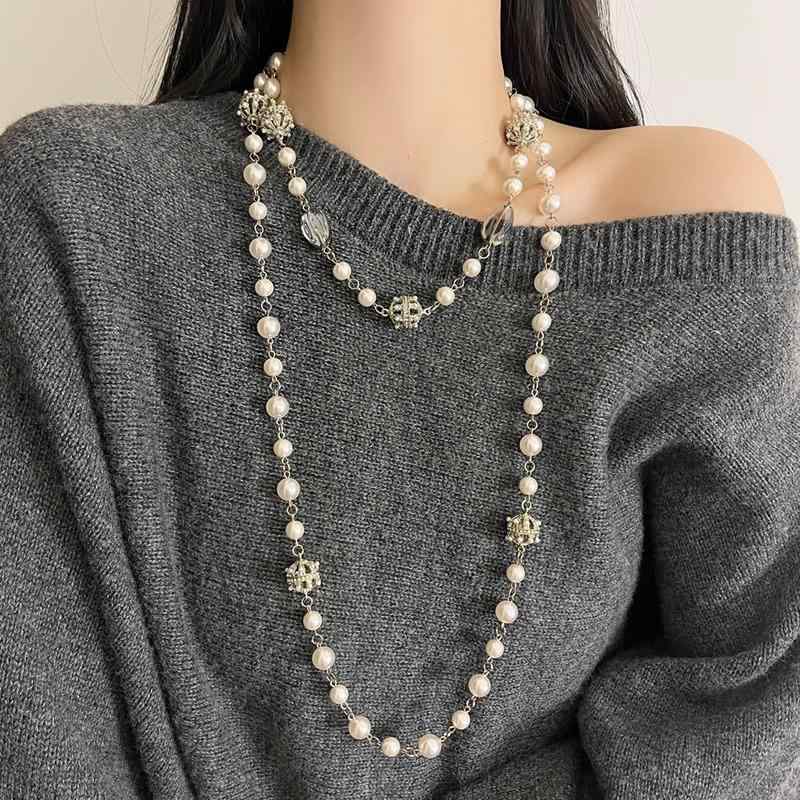 ネックレス レディース ランタン パール ロングネックレス 首飾り 高見え ペンダント エレガント 上品 ..