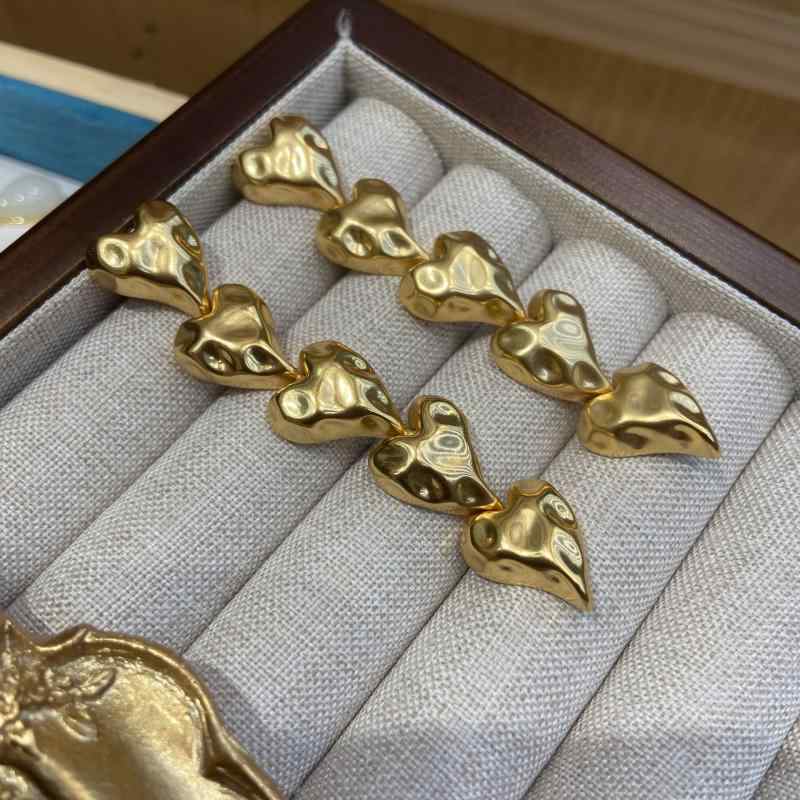 耳飾り レディース 銅製 ドロップピアス ハート型 レトロ 文芸復古 十字架 麻花 アシンメトリー