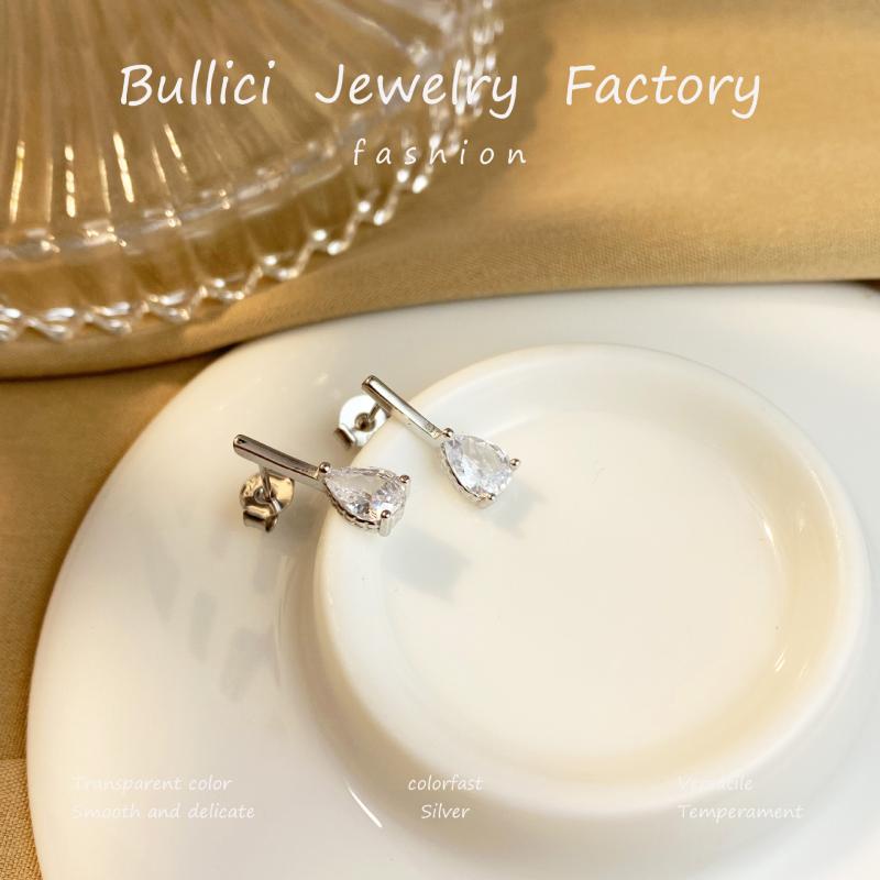 ピアス レディース 925シルバー 梨形 水滴 ジルコニア ドロップピアス シルバーアクセサリー シンプル かわいい エレガント ファッション 百搭