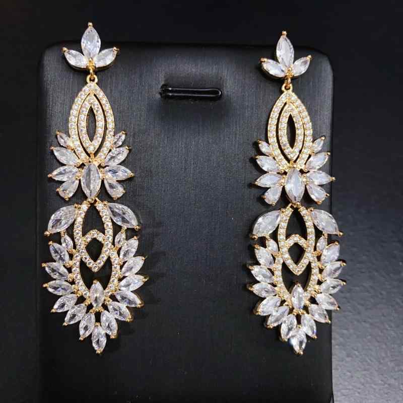 イヤリング レディース AAAジルコニア 幾何学模様 花柄 リーフ 揺れる 大ぶり シルバー 銀色 ゴールド 金色 華やか パーティー お呼ばれ2(4)