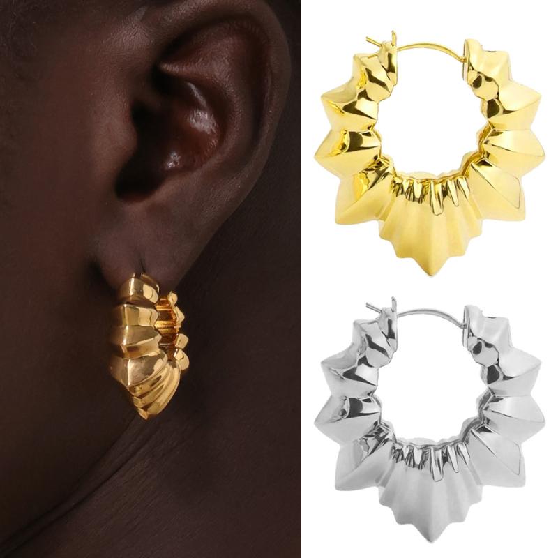 イヤリング レディース ゴールド シルバー 空洞 麻花 ねじり C形 幾何学模様 レトロ 文芸的 電気メッキ..