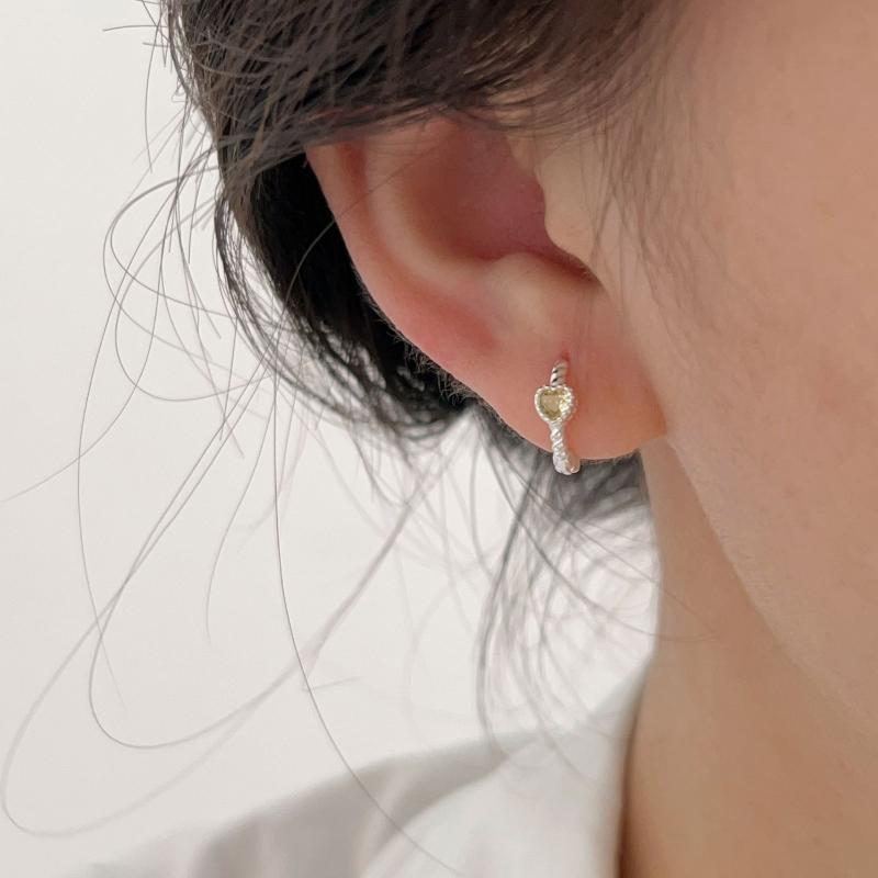 ピアス レディース シルバー925 ハート ひねり イヤリング シルバー 電気メッキ加工 ファッション OL ..