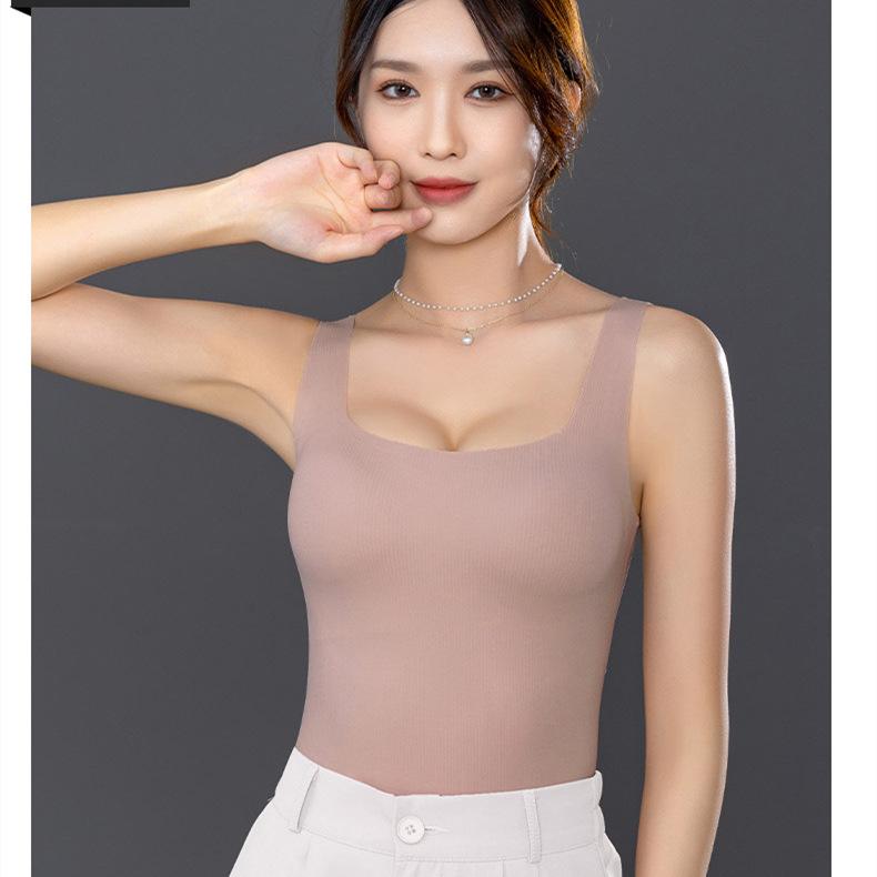 キャミソール レディース 無縫製 ブラトップ 一体型 カップ付き インナー チューブトップ スポーツブラ ノンワイヤー ヨガ ウェア 接触冷感 伸縮性 吸湿速乾