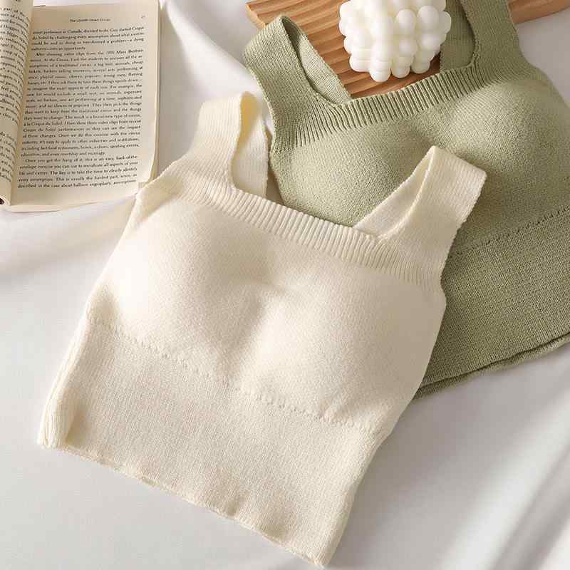 ニット インナー レディース あったか 保温 ベスト カップ付き ブラ不要 Uネック ノースリーブ 肌着 婦人 女性 伸縮性 ストレッチ 秋冬 ブラック ベージュ ホワイト パープル