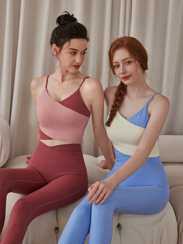 ヨガウェア レディース スポーツブラ ヨガパンツ 上下セット トレーニングウェア ランニング ウェア 吸湿速乾 ストレッチ 伸縮性 ヨガ ピラティス ジム 運動 フィットネス 婦人 女性用