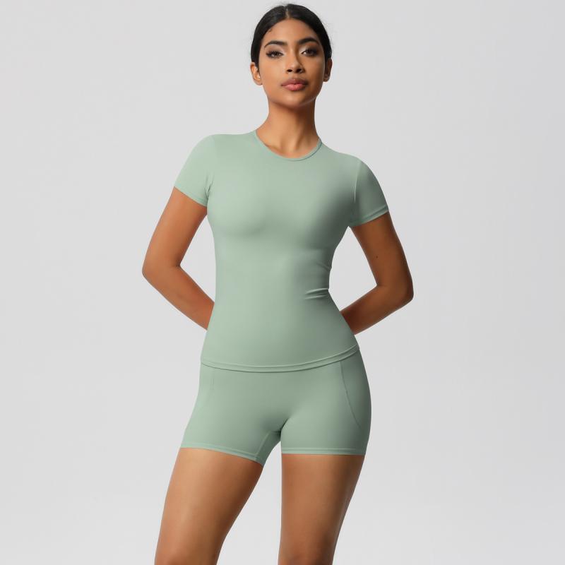 ヨガウェア レディース 上下セット スポーツウェア 速乾 ショートパンツ タイツ レギンス トレーニングウェア ランニングウェア フィットネスウェア S M L XL 栗色 黒色 徽章ブルー バジルグリーン アイボリー 石墨グレー 霜灰色 スカイブルー