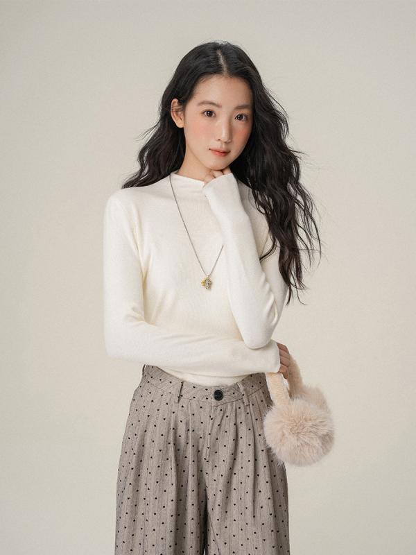 ニット レディース 秋冬 小さめハイネック プルオーバー トップス 長袖 無地 スリムフィット 暖かい イ..