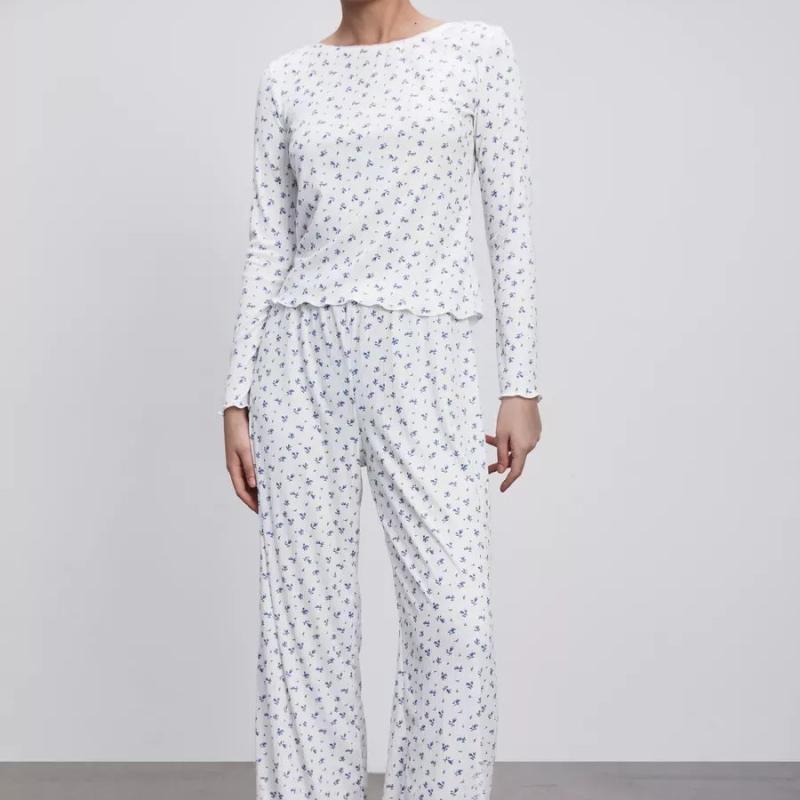 ルームウェア レディース 長袖長ズボン 綿100% 提花木耳縁 セットアップ 部屋着 寝巻き リラックスウェア ラウンドネック 春秋 保温 通気性 吸湿性 ホワイト 白底ブルー小花柄 白底ピンク小花柄 S M L XL