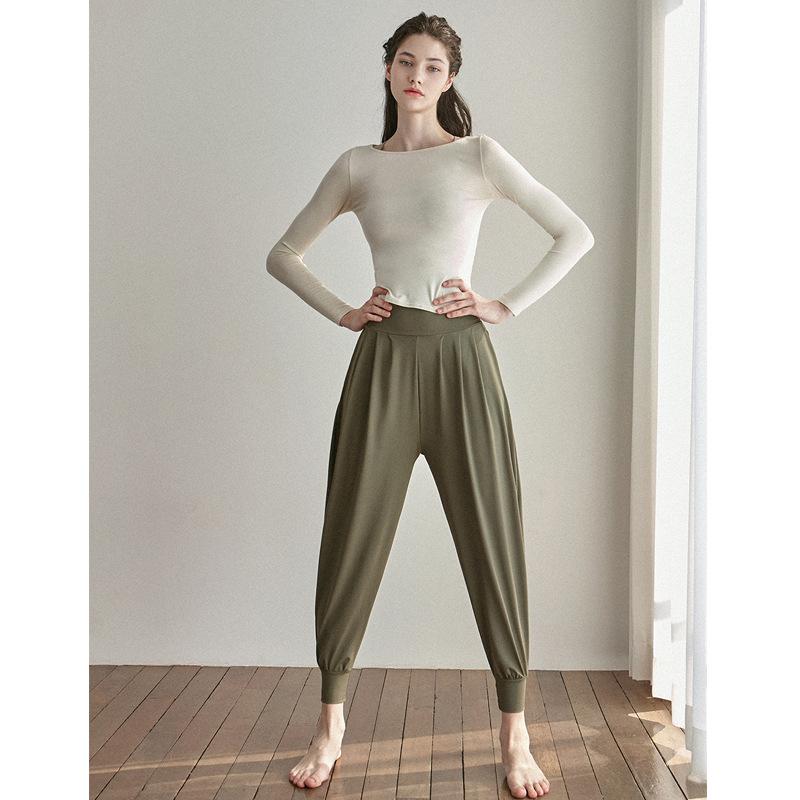 ヨガウェア レディース Tシャツ 長袖 スポーツトップス 杏色 接触冷感 美腰 塑身 ランニング トレーニ..