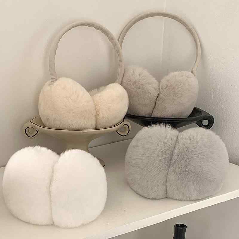 イヤーマフ レディース 秋冬 リアルファー ファー あったか 防寒 かわいい ふわふわ 自転車 スキー スノボ 通勤 通学