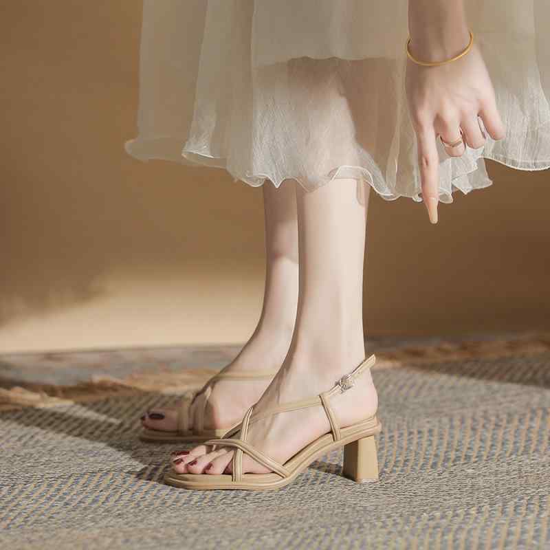 サンダル レディース 一字ストラップ 太ヒール チャンキーヒール スクエアトゥ ミルクティー ベージュ..