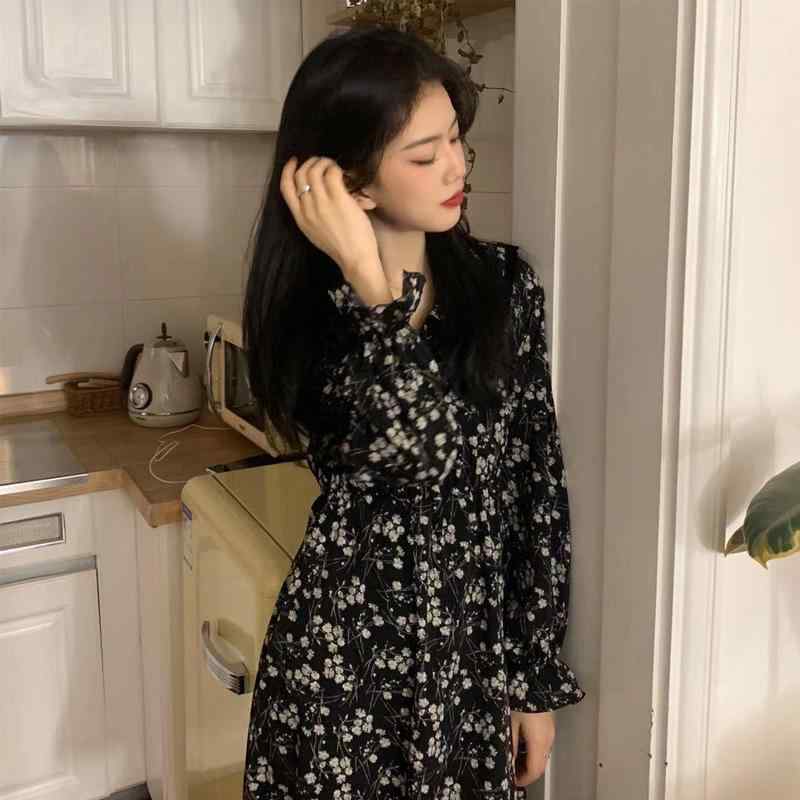 ワンピース レディース 春秋 高腰 長袖 膝丈 チュニック Aライン フレアスカート 花柄 黒 ブラック きれいめ フェミニン かわいい 上品 エレガント お呼ばれ デート 通勤