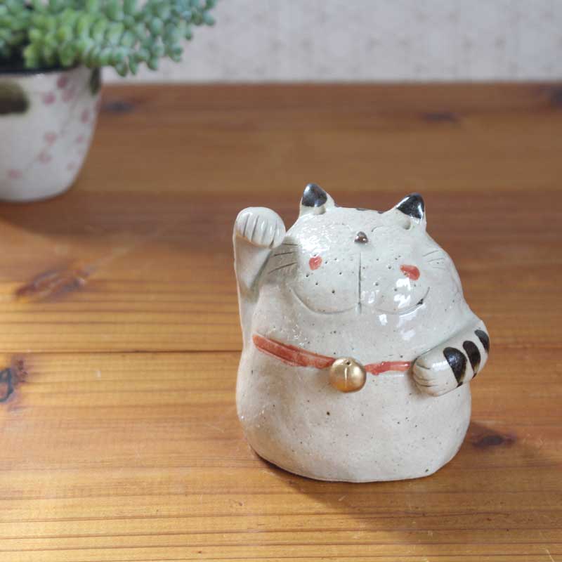 Rakuten - 百猫　置物（小）5667　猫 ネコ ねこ 置物 置き物 雑貨 インテリア かわいい オブジェ 手作り ハンドメイド 陶器 陶製 美濃焼 日本製