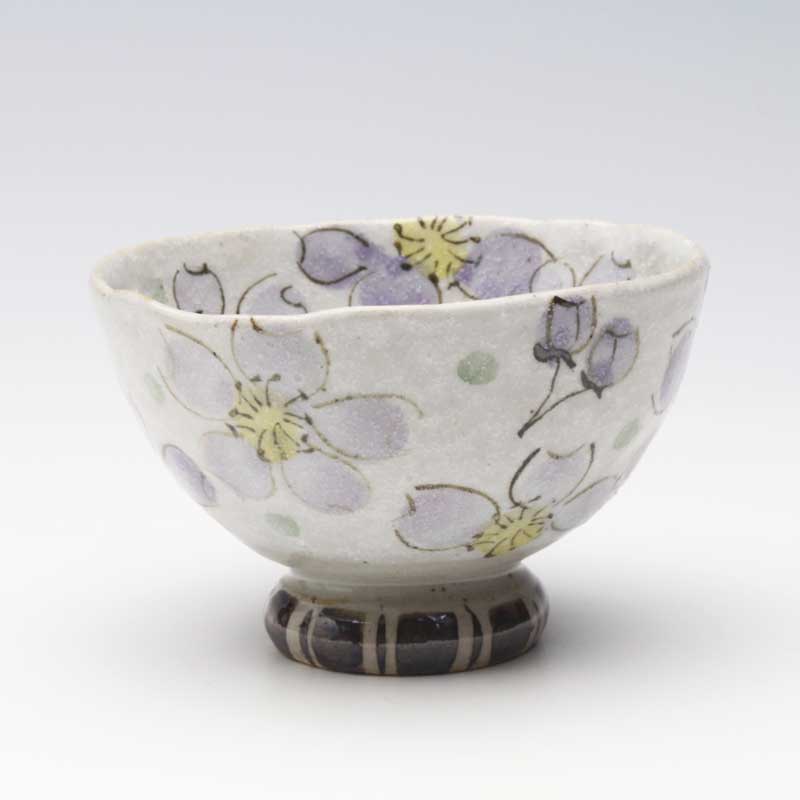 【粉引色桜　飯碗（紫）】瀬戸焼 和食器 食器 茶碗 手描き 花柄 プレゼント 贈り物 2