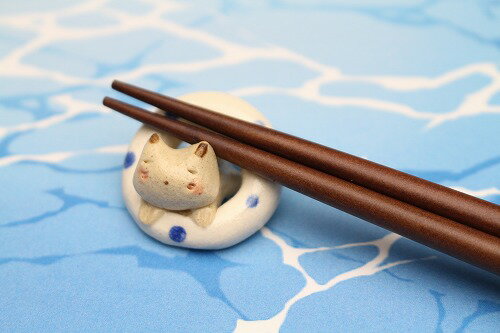 夏ネコ　箸置(青)