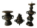 仏具 孔雀三具足 京色 3.0寸 仏具セット 【浄土真宗本願寺派 (西) 浄土宗 禅宗 日蓮宗 天台宗 臨済宗 真言宗 各宗派】 【仏具用品 仏壇仏具】
