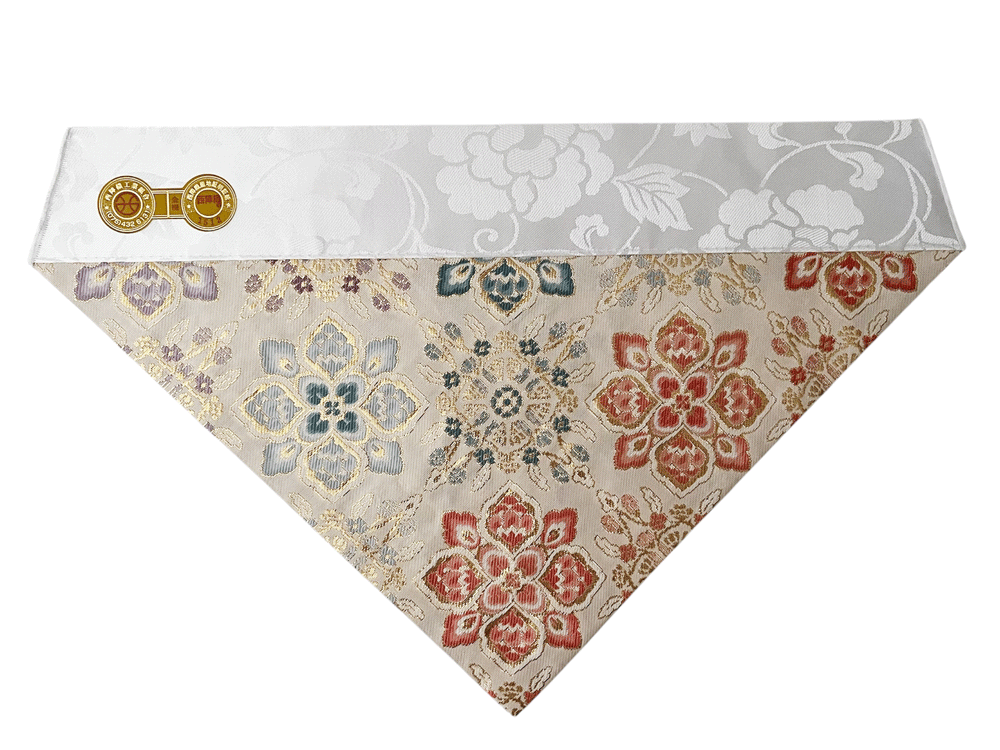 仏具 三角打敷 金襴錦地 西陳織 正絹金紗 150代 【 宗派問いません 】