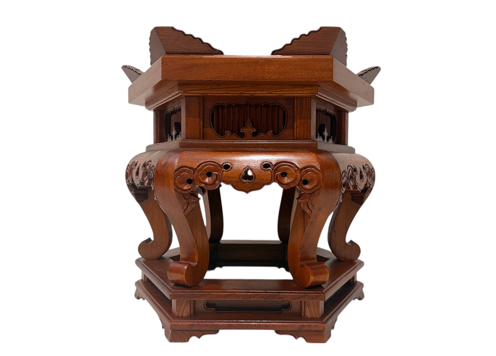 サイズ(約) 天板辺径1尺3寸(39．5cm) 一番広い巾45．5cm 一番高い高さ42．4cm 天板までの高さ39．3cm 説明 ケヤキ・摺漆 りん布団は1尺3寸が適合サイズです。 現品限り 現品限りの大特価！ 通常品の特価になります。特価につき返品不可