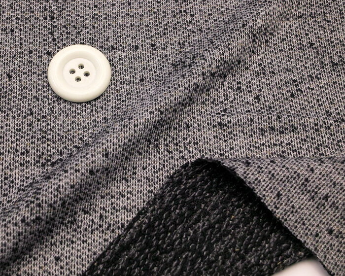 ニット生地　　　 ほっこり モアモア　暖かなスラブ　セーター裏毛ニット オフ/チャコールに　ミステリ..