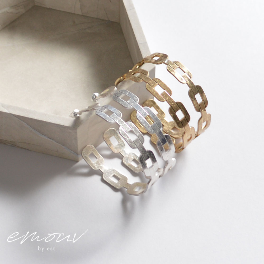 emouv by est デザインチェーンフープピアス ピアス ゴールド シルバー アクセサリー トレンド 旬 ジュエリー おしゃれ 人気 女性 レディース ギフト プレゼント デイリー シンプル 揺れる チェーン