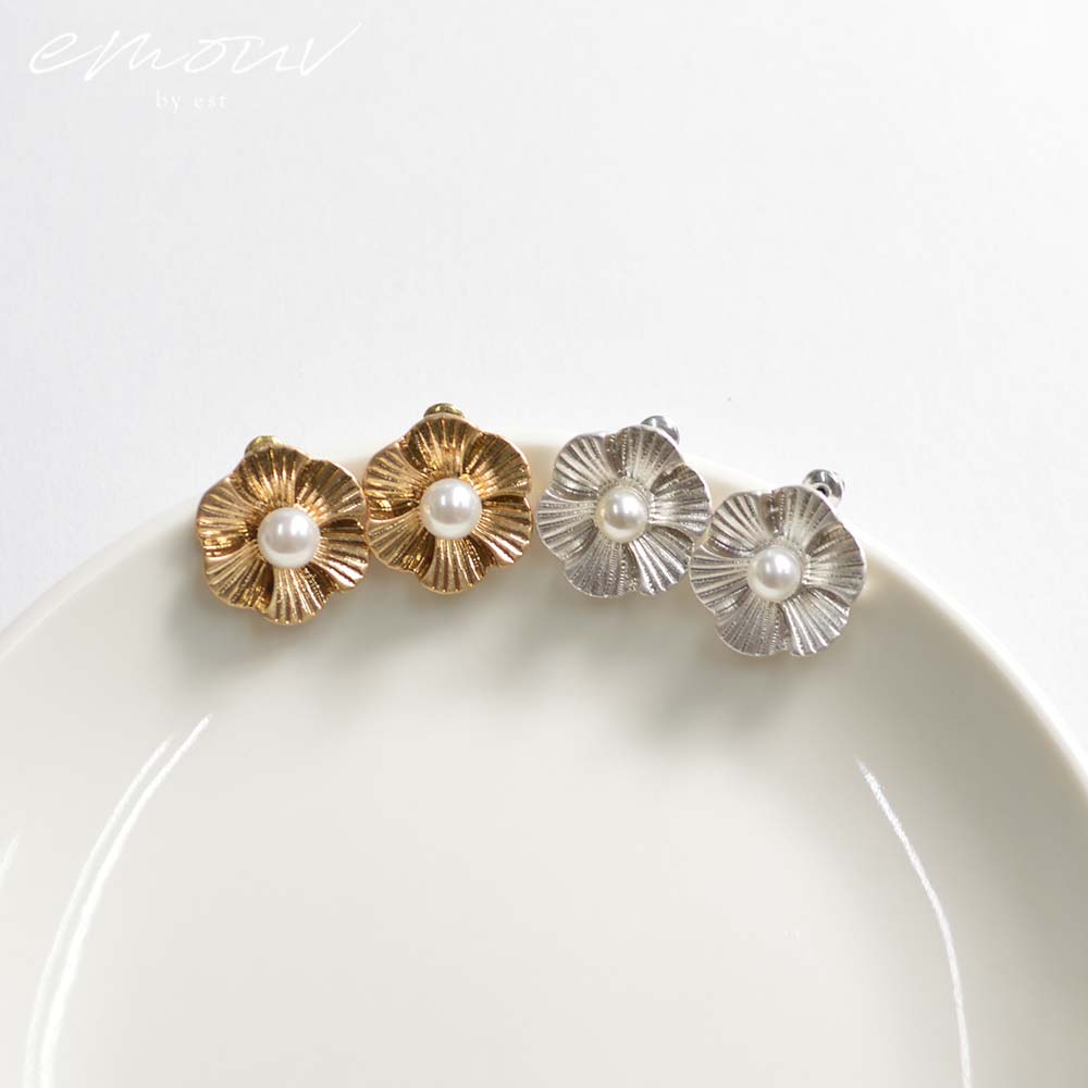 Rakuten - emouv by est フラワーモチーフピアス フラワー ピアス ゴールド シルバー アクセサリー トレンド 旬　ジュエリー おしゃれ 人気 女性 レディース ギフト プレゼント デイリー シンプル