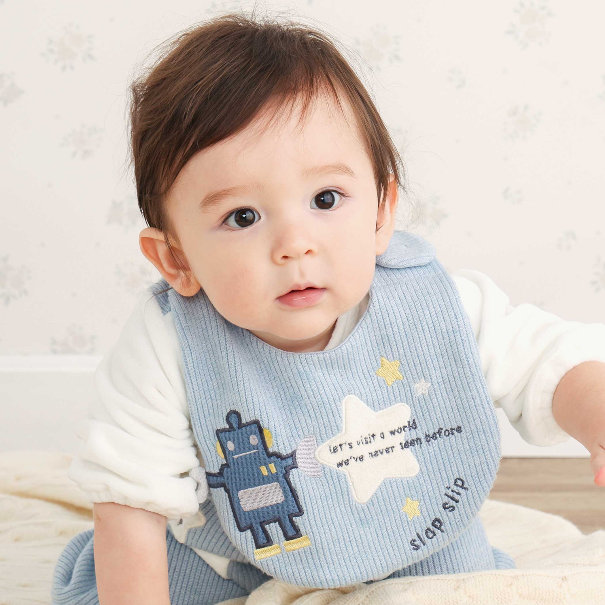 SLAP SLIP baby 【お揃い】アニマルクマロボットおもちゃぴょっこり飛び出しスタイベビー ベビー服 男の子 ギフト プレゼント 出産祝い 新生児 3ヶ月 6か月 1歳 25AW 秋 冬 服 出産準備 上品 バースデーフォト 誕生日祝い おしゃれ お出かけ 3