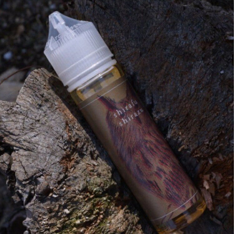 BUZZVAPEの【送料無料】BaksLiquidLab. shirafu shirazu 60ml バクスリキッドラボ シラフシラズ ブランデー タバコ バニラカスタード 電子タバコ vape ベイプ リキッド 国産｜アングル2