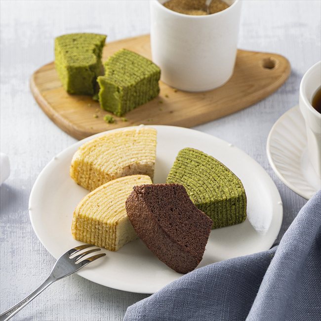 幸せを、みんなで分かち合うかたち。8ピースの美味しいご褒美。8 BAUMKUCHEN（抹茶） バウムクーヘン CB-10C 記念品 引出物 粗品 ブライダル 結婚式 プレゼント 母の日 父の日 クリスマス バレンタインデー c-mania-10200349 キッチンの殿堂!チューボーマニア サンプル画像3
