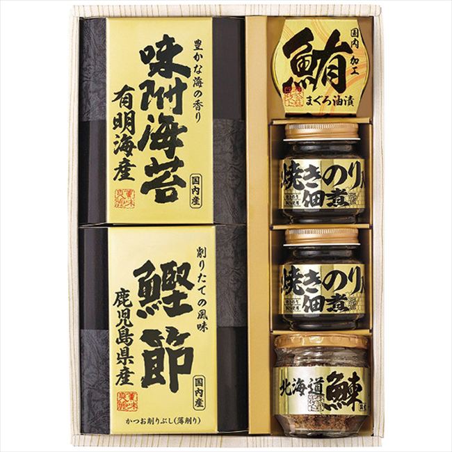 ■商品紹介：北海道産の鰊フレーク、小豆島で製造された焼き海苔入りの佃煮、鹿児島県産鰹節などの選りすぐりの逸品を詰合せた和風ギフトです。 ■商品内容：北海道産鰊フレーク50g×1瓶・焼きのり佃煮85g×2瓶・鰹削り節(2g×3袋)・有明海産味付け海苔(8切10枚)各1箱・まぐろ油漬け70g×1缶 ■商品パッケージサイズ：22.5×7×31.5cm メーカー希望小売価格はメーカーカタログに基づいて掲載しています ■さまざまなギフトアイテムをご用意しております。 内祝　内祝い　お祝い返し　ウェディングギフト　ブライダルギフト　引き出物　引出物　結婚引き出物　結婚引出物　結婚内祝い　出産内祝い命名内祝い　入園内祝い　入学内祝い　卒園内祝い　卒業内祝い　就職内祝い　新築内祝い　引越し内祝い　快気内祝い　開店内祝い　二次会披露宴　お祝い　御祝　結婚式　結婚祝い　出産祝い　初節句　七五三　入園祝い　入学祝い　卒園祝い　卒業祝い　成人式　就職祝い　昇進祝い新築祝い　上棟祝い　引っ越し祝い　引越し祝い　開店祝い　退職祝い　快気祝い　全快祝い　初老祝い　還暦祝い　古稀祝い　喜寿祝い　傘寿祝い米寿祝い　卒寿祝い　白寿祝い　長寿祝い　金婚式　銀婚式　ダイヤモンド婚式　結婚記念日　ギフト　ギフトセット　セット　詰め合わせ　贈答品　お返しお礼　御礼　ごあいさつ　ご挨拶　御挨拶　プレゼント　お見舞い　お見舞御礼　お餞別　引越し　引越しご挨拶　記念日　誕生日　父の日　母の日　敬老の日記念品　卒業記念品　定年退職記念品　ゴルフコンペ　コンペ景品　景品　賞品　粗品　お香典返し　香典返し　志　満中陰志　弔事　会葬御礼　法要法要引き出物　法要引出物　法事　法事引き出物　法事引出物　忌明け　四十九日　七七日忌明け志　一周忌　三回忌　回忌法要　偲び草　粗供養　初盆供物　お供え　お中元　御中元　お歳暮　御歳暮　お年賀　御年賀　残暑見舞い　年始挨拶　ボーリング大会　景品　レミパン　ゼリー　スターバックス千疋屋　結婚式　そうめん　ローラアシュレイ　プリン　話題　ディズニー　カタログギフト　ティファール　ビタクラフト　ステンレスタンブラー　リラックマのし無料　メッセージカード無料　ラッピング無料 ギフトにぴったりのアイテムをご紹介！贈り物に悩んでいる方へ、心温まるギフトアイテムを取り揃えました。高品質な食品、ふわふわのタオル、美しい食器、そしてセンスあふれる雑貨まで、幅広いラインナップであなたの大切な人への思いを伝えます。 特徴 高品質：厳選された素材と丁寧な製造工程で作られた商品ばかり。どれも長く愛用いただけます。 多用途：どんなシーンでも使える万能アイテムが揃っています。誕生日、結婚祝い、新築祝いなど、さまざまな場面に最適です。 デザイン：シンプルで洗練されたデザインから、カラフルで個性的なものまで、多彩なバリエーションをご用意。 お手頃価格：高品質ながら手ごろな価格で、コストパフォーマンスも抜群。おすすめの用途とシーン 誕生日プレゼント：大切な人の特別な日を祝うために、実用的かつ心温まるギフトを。食品やタオルは、日常で役立つアイテムとして喜ばれます。 結婚祝い：新しい生活を始めるカップルに、美しい食器やおしゃれな雑貨を。幸せな家庭を築くお手伝いができます。 新築祝い：新しい家に引っ越した友人や家族へ、インテリアにぴったりの雑貨や実用的なタオルを。快適な生活をサポートします。 お返しギフト：感謝の気持ちを込めて、おしゃれで実用的なアイテムを。食品はもちろん、使い心地の良いタオルや美しい食器も喜ばれます。 季節の贈り物：お中元やお歳暮、季節の挨拶として、季節に合ったギフトを。夏には涼しげな雑貨、冬には温かみのあるタオルや食品が最適です。 贈る相手に合わせたおすすめ グルメな方へ：美味しい食品を贈れば、食卓が一層華やかに。特別な時間を演出します。 家庭的な方へ：ふわふわのタオルや使いやすい食器で、日常生活に彩りを。 オシャレな方へ：センスあふれる雑貨で、インテリアを一層魅力的に。 まとめ あなたの気持ちを込めたギフト選びをお手伝いします。どれも心を込めて選んだアイテムばかりです。大切な人への贈り物として、自信を持っておすすめします。 商品概要 [分類] 以下のような商品をお探しの方にオススメです。スイーツ スィーツ スウィーツ Sweets ケーキ お菓子 洋菓子 デザート おやつ 小腹対策 食品 食べ物 / チョコレートケーキ チョコレート ガトーショコラ チーズケーキ 生菓子 生ケーキ ベイクドチーズケーキ [評価・マスコミ] ランキング1位のおすすめ(お勧め オススメ) インスタ映え SNS 評判 今話題の人気商品 [サービス] 以下のサービスをご利用いだだけます。不可の場合あり。お取り寄せ 全国配送 全国発送 オーダー 注文 デリバリー 取寄せ 宅配 ネット通販 持ち運び可 / 送料無料 送料込み 無料ギフト対応 日持ち長い 長期保存 賞味期限が長い 名入れ 当日発送 お急ぎ便 即日配送 即日発送 翌日配送 翌日発送 前日に買う あす楽 明日楽 即納 翌日 あす着 明日届く 配送日指定可 冷凍保存可 冷凍保管 冷凍便 ギフトラッピング ギフト対応 予約 メッセージ付き 有料メッセージカード 有料お誕生日カード ホワイトデー当日お届け可能 [パッケージ] 　 以下のような包装でお届けします。詰め合わせ セット アソート 化粧箱入り ラッピング不要 個包装 小分け 手提げ袋（有償） 2重梱包 [デザイン] 以下のようなイメージをお求めの方におすすめです。お洒落 可愛い ゴージャス 高級感 プレミアム サプライズ感 美しい インパクト 面白い 珍しい 希少 驚き シンプル 上品 スタイリッシュ エレガント モダン [ご用途] 工夫次第で様々な用途でご利用いただけます。贈り物 プレゼント ギフト プチギフト 贈答品 お祝い 御祝い 退職祝い 内祝い 出産祝い 出産内祝い 入学祝い 卒業祝い ご褒美 手土産 お土産 お使い物 お返し お礼 ご挨拶 ご進物 お配り 配る ばらまき バレンタインデー バレンタインデイ ヴァレンタイン 友チョコ 義理チョコ 本命チョコ 逆チョコ バレンタインチョコ ホワイトデー ホワイトデイ ホワイトデーのお返し 七五三 ひな祭り こどもの日 ハロウィン クリスマス お中元 お年賀 ウインターギフト 御中元 御歳暮 サマーギフト 残暑見舞い お歳暮 母の日 父の日 敬老の日 敬老会記念品 敬老会 結婚祝い 結婚内祝い 結婚記念日 結婚式二次会 二次会のプチギフト 結婚披露宴の引き出物 引き菓子 ウエディングパーティー 成人祝い 長寿祝い 還暦祝い 古希祝い 古稀祝い 喜寿祝い 傘寿祝い 米寿祝い 卒寿祝い 白寿祝い 紀寿祝い 百寿祝い 成人式 セレモニー イベント 内祝い 快気祝い 快気内祝い 出産内祝い 出産祝い 記念日 お返し ご進物 御使い物 お礼 ご挨拶 御礼 ご祝儀 祝儀の品 お使い物 ノベルティー 粗品 景品 長寿 法事 法要 仏事 年忌法事 志 粗供養 供養返し 香典返し 満中陰志 御供え お供え 御供物 弔事 七五三 ひな祭り 入学祝い 卒業祝い 卒園祝い 退職祝い 入社祝い 成人式 成人式のお祝い 朝食 食事代わり ティータイム ブレイクタイム ホームパーティー クリスマスケーキ 誕生日プレゼント 誕生祝い バースデーケーキ 学校 会社 職場 法人 取引先 部活 イベント サークル 介護施設 [おすすめの方] 以下のような様々なお客様にお喜びいただいております。10代 20代 30代 40代 50代 60代 70代 80代 90代 100歳以上 お母さん お父さん ママ パパ 兄弟姉妹 彼氏 彼女 恋人 義理の母 叔父さん 親戚の お嬢さん 大家族 家族 赤ちゃん 祖父 祖母 叔父 叔母 孫 おじいちゃん おばあちゃん じいじ ばあば 夫 旦那 妻 奥様 お嫁さん 奥さん 親 両親 娘 同僚 友達 仲間 友人 親友 上司 部下 先輩 後輩 お世話になった方 恩師 先生 大人数 女友達 法人 女性 男性 大人 子ども 子供用 小学生 中学生 高校生 男の子 女の子 辛党 甘党 甘いものが苦手 高齢者 お年寄り [その他おすすめ] 以下のような商品に興味のある方にもオススメです。大量 大量購入 財布に優しい 大人数 業務用 大量スイーツ お試し コスパ良い /北海道産の鰊フレーク、小豆島で製造された焼き海苔入りの佃煮、鹿児島県産鰹節などの選りすぐりの逸品を詰合せた和風ギフトです。