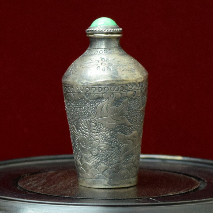 優雅に泳ぐ金魚たち鼻煙壺170121鼻煙壷 鼻煙壺 中国 芸術 シノワズリー インテリア コレクション 嗅ぎ..