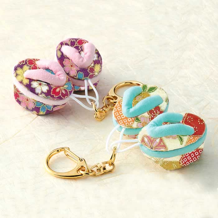 ちりめん細工 キット 縫わずに作る！ちりめん 生地 和のミニぽっくり キーホルダー