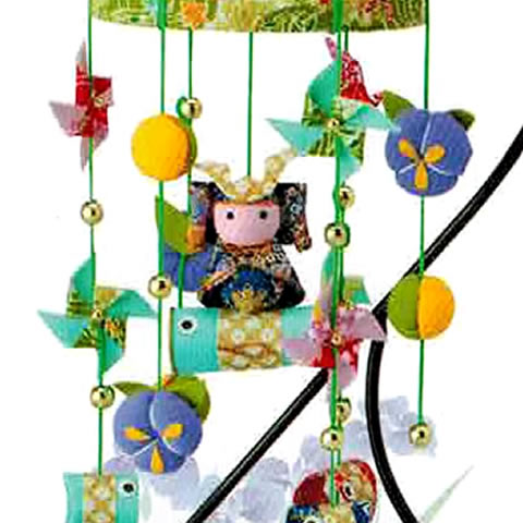 端午の節句の手作りキットパナミつるしキット鯉のぼりと兜の端午の節句(緑)つり台付拡大イメージ