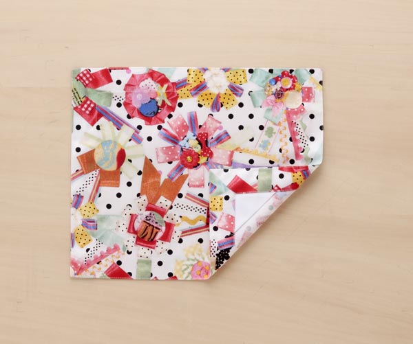 ランチョンマット 　ランチクロス　縦25cm横30cm白地にリボンの花　 額縁仕立て　子供・キッズ用　小さ..