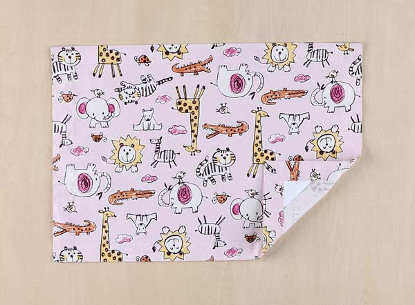 ランチョンマット 　ランチクロス　縦32cm横46cm ピンク動物 額縁仕立て　子供・キッズ用　名札（氏名票）つき　ネーム　幼稚園・小学校・給食用ナフキン　布製　入園　入学