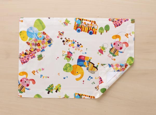 ランチョンマット 　ランチクロス　縦32cm横46cm 生成りぞうさん動物 額縁仕立て　子供・キッズ用　名..