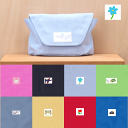 大きなかぶせ型のお弁当入(ランチボックス)ブルー花 横入れふた型(フラップタイプ)封筒型 面ファスナーつき トリオセット(カトラリーセット)とお弁当箱がいっしょに入ります オリジナルワンポイント名札(氏名票)つき ネーム 日本製 子供 キッズ布製(3)