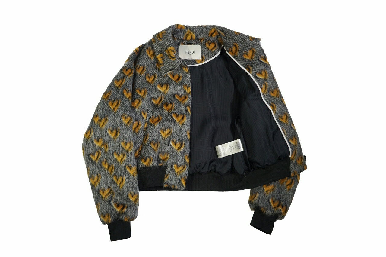 FENDI フェンディ ファー ジャケット ハート ロゴ イタリア製 レディース 女 新品 FJ6914 A256Q F03QE ★ 40 F206