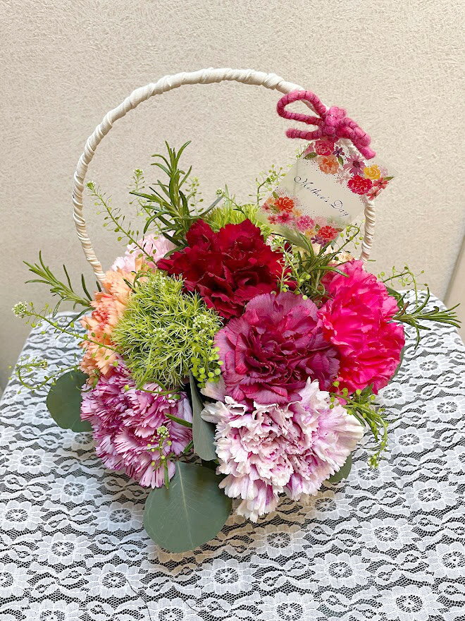 カーネーション12本アレンジメント...