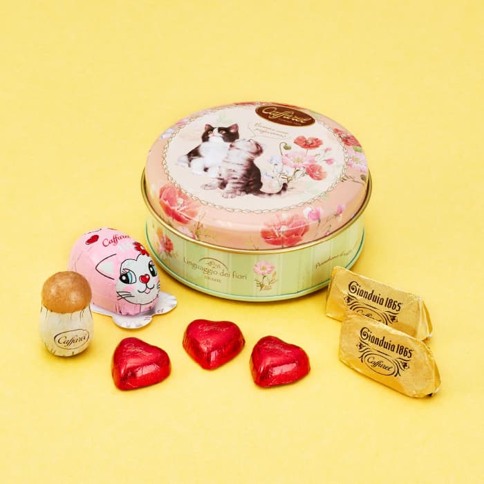【 公式 カファレル caffarel 】ねこのラウンド缶【 バレンタイン ホワイトデー お菓子 ギフト 可愛い 詰め合わせ カレンダー チョコレート チョコ プレゼント おしゃれ 高級チョコレート ジャンドゥーヤ ねこ 猫 手土産 誕生日 ご褒美スイーツ 】のサムネイル